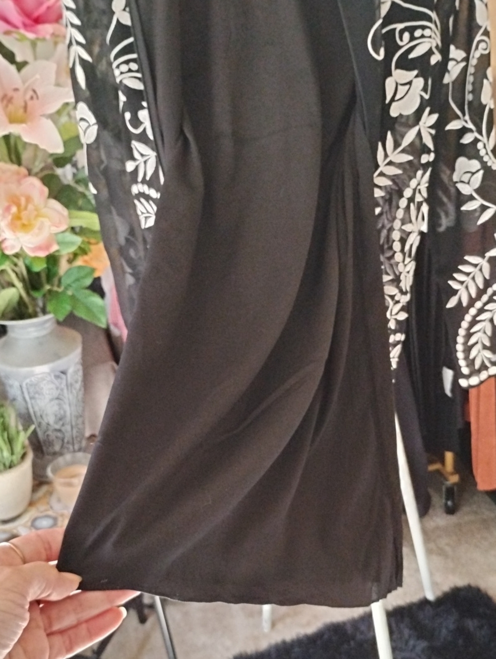 Luxury Brand: Needle & Thread Intricate Embroidered Mini Skirt - Picture 8 of 11